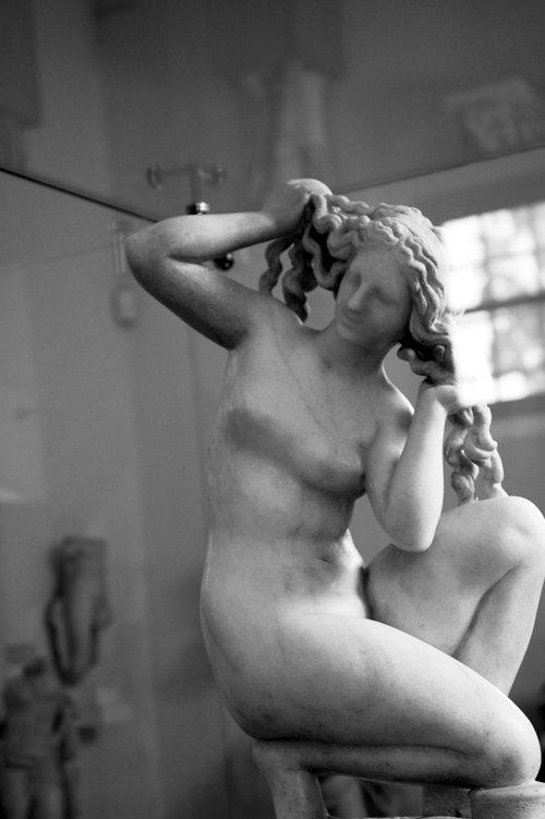 Venus of Rhodes - Vnus de Rhodes / Photo Silvana Matozza e Guido Bonacci